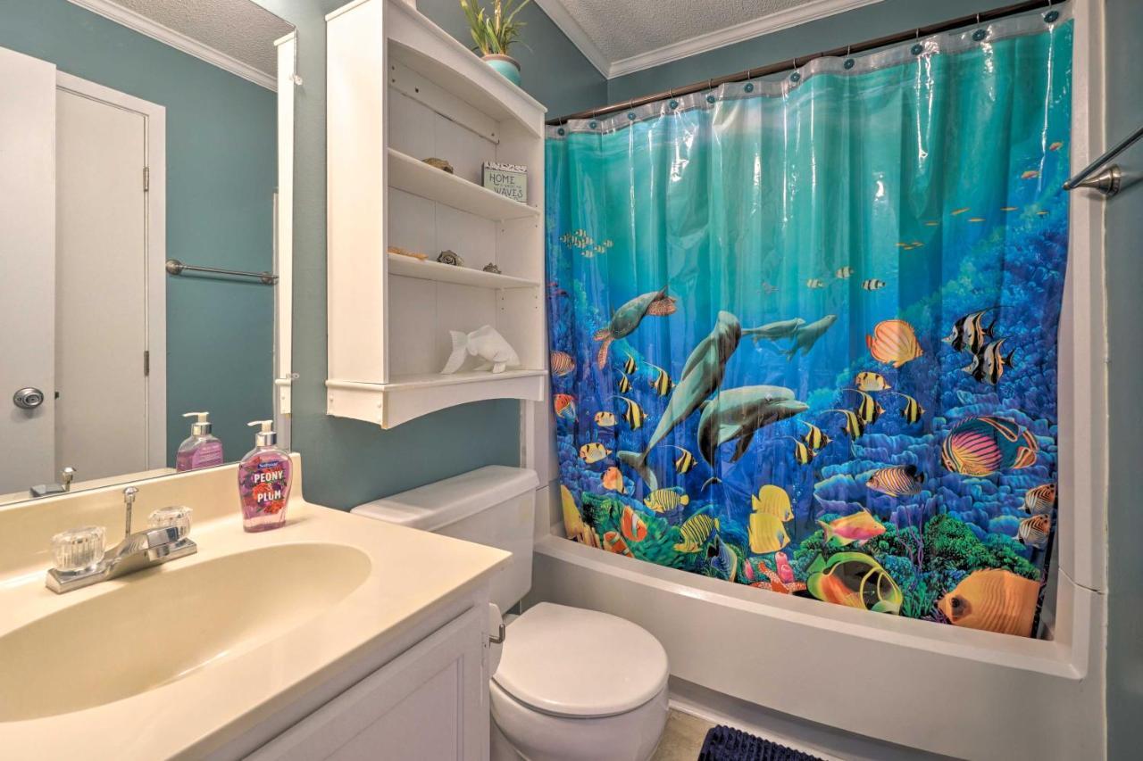 Condo With Balcony And Pool Walk To 2 Beach Accesses! Carolina Beach Extérieur photo