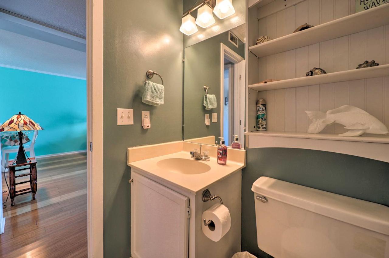 Condo With Balcony And Pool Walk To 2 Beach Accesses! Carolina Beach Extérieur photo