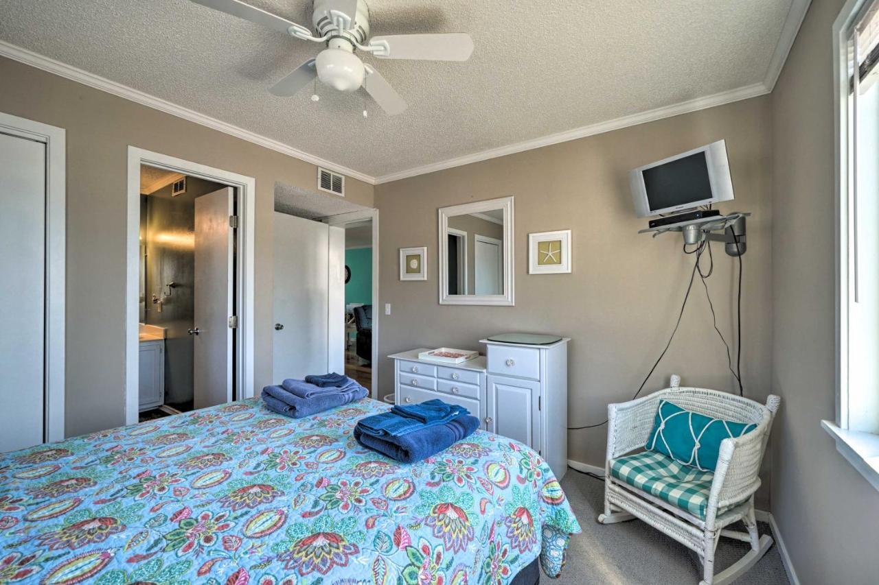 Condo With Balcony And Pool Walk To 2 Beach Accesses! Carolina Beach Extérieur photo